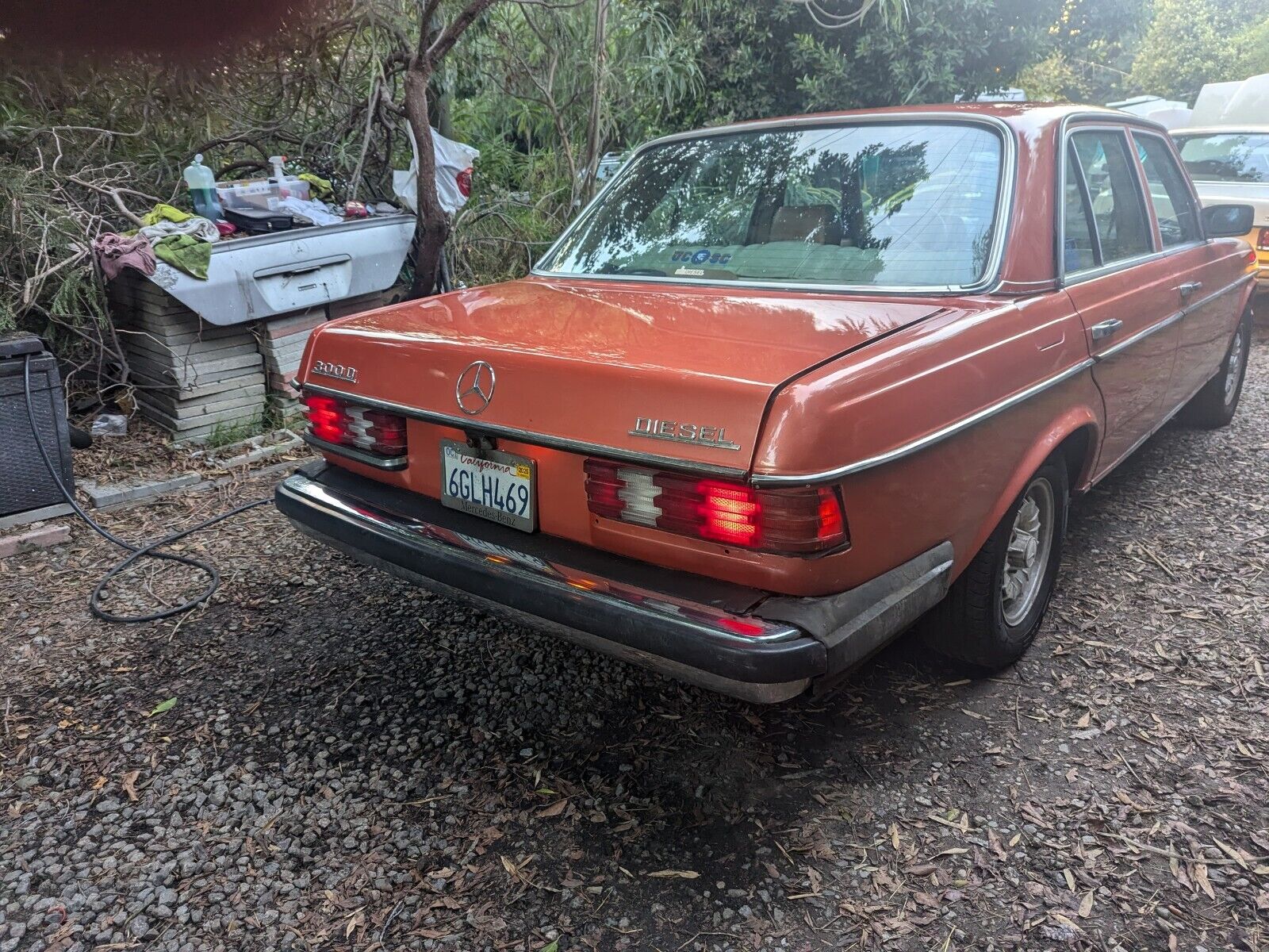 Mercedes-Benz-300-Series-Berline-1980-345962-5