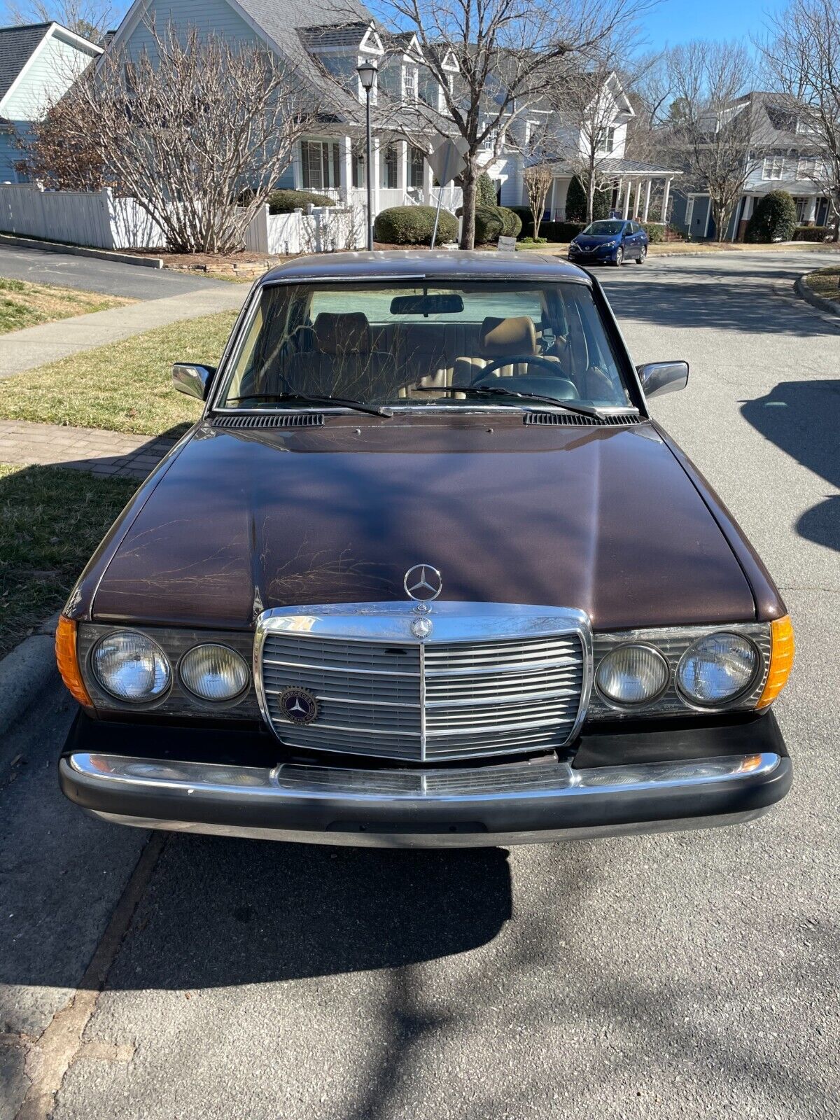 Mercedes-Benz-300-Series-Berline-1984-Brown-Tan-590774-3