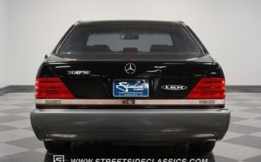 Mercedes-Benz-300-Series-Berline-1992-Black-Black-171112-10