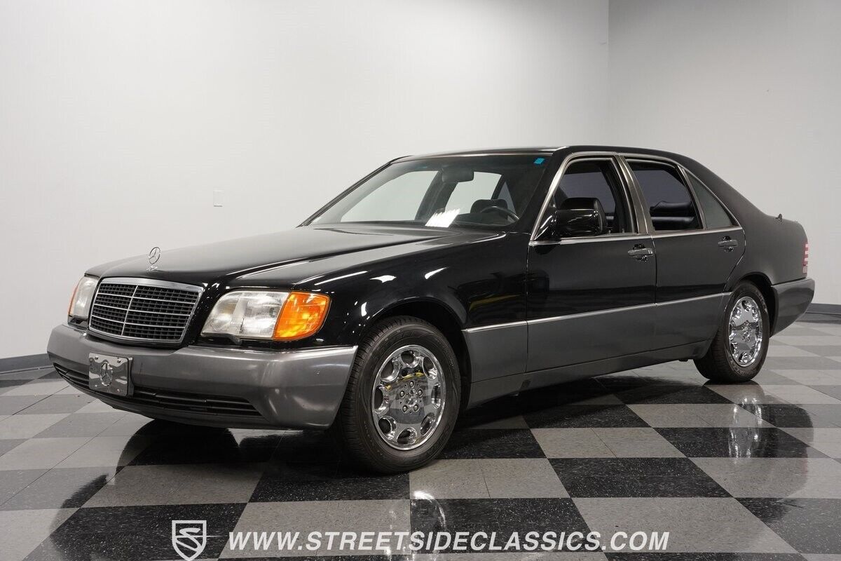 Mercedes-Benz-300-Series-Berline-1992-Black-Black-171112-5