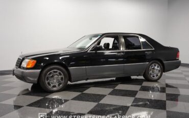 Mercedes-Benz-300-Series-Berline-1992-Black-Black-171112-6