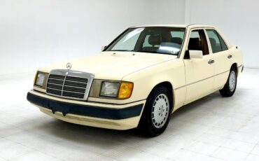 Mercedes-Benz 300-Series Berline 1993