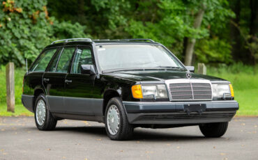 Mercedes-Benz-300-Series-Break-1990-Black-Gray-199449-3