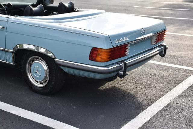 Mercedes-Benz-300-Series-Cabriolet-1972-Blue-Black-112139-11