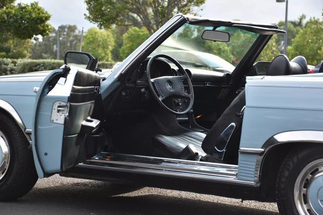 Mercedes-Benz-300-Series-Cabriolet-1972-Blue-Black-112139-14