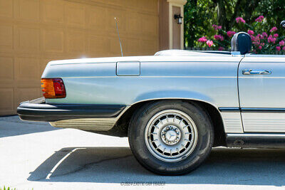 Mercedes-Benz-300-Series-Cabriolet-1983-Silver-Blue-156106-9