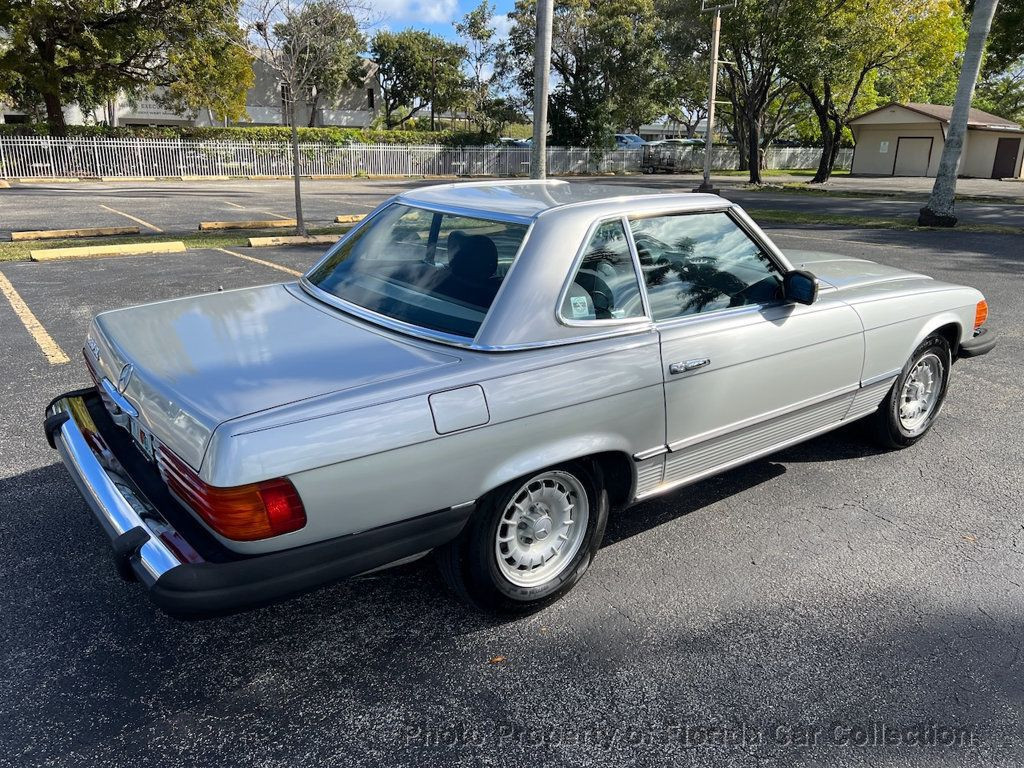 Mercedes-Benz-300-Series-Cabriolet-1985-Silver-Blue-158313-3