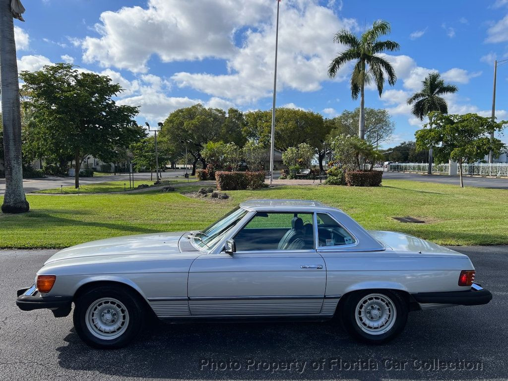 Mercedes-Benz-300-Series-Cabriolet-1985-Silver-Blue-158313-4