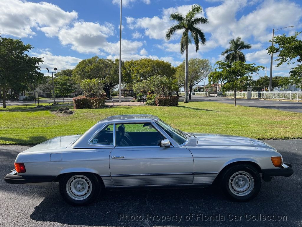 Mercedes-Benz-300-Series-Cabriolet-1985-Silver-Blue-158313-5