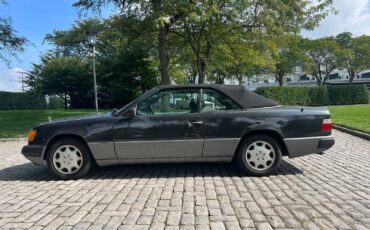 Mercedes-Benz-300-Series-Cabriolet-1993-Black-Gray-195894-1