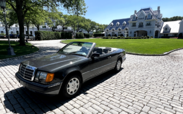 Mercedes-Benz-300-Series-Cabriolet-1993-Black-Gray-195894-3