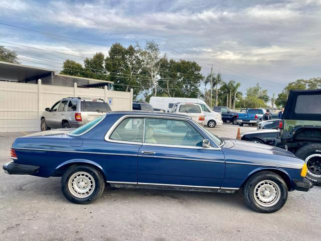 Mercedes-Benz-300-Series-Coupe-1984-Blue-Tan-183922-1