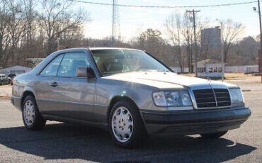 Mercedes-Benz-300-Series-Coupe-1990-Gold-Tan-159578-11