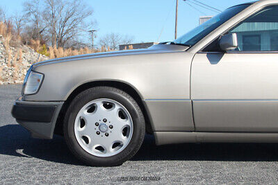 Mercedes-Benz-300-Series-Coupe-1990-Gold-Tan-159578-3