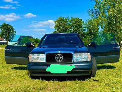 Mercedes-Benz-300-Series-Coupe-1992-Black-Black-364629-2