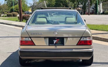 Mercedes-Benz-300CE-Coupe-1993-114263-3