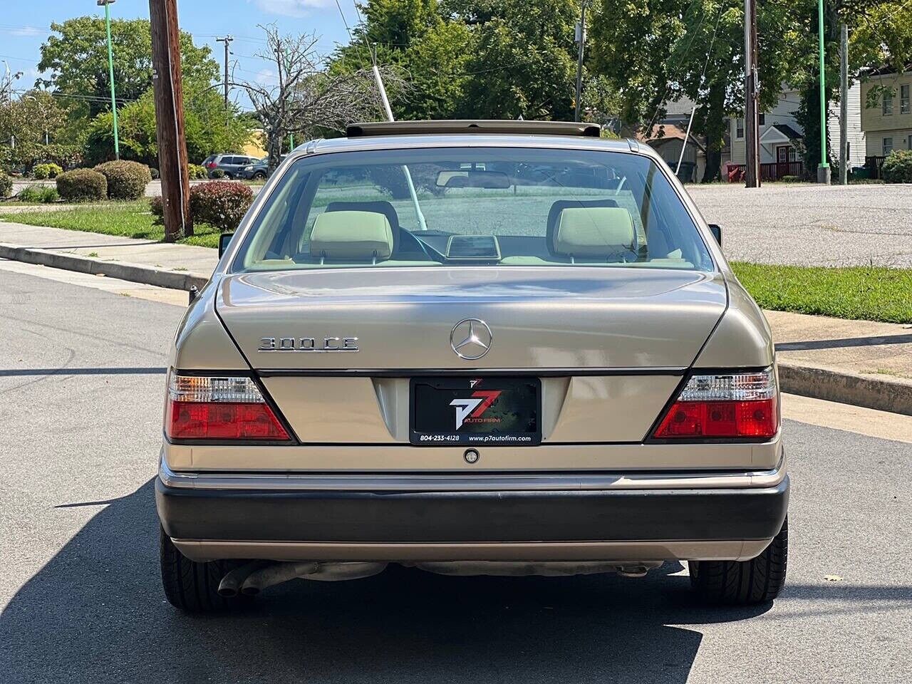 Mercedes-Benz-300CE-Coupe-1993-114263-3