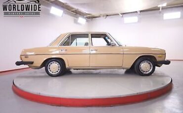 Mercedes-Benz-300D-1975-Other-Other-3808-3