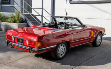 Mercedes-Benz-400-Series-1972-Red-Other-Color-0-4