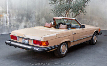 Mercedes-Benz-400-Series-1976-Red-Other-Color-0-4