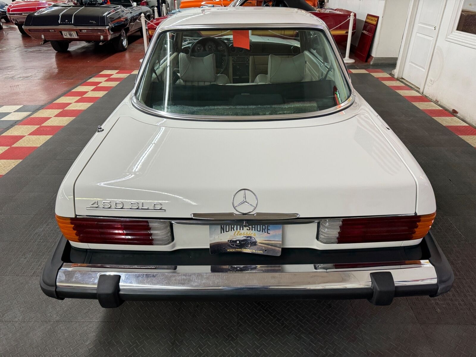 Mercedes-Benz-400-Series-1977-White-Shale-188293-11