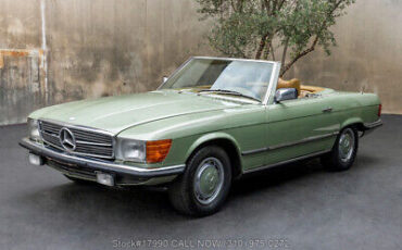 Mercedes-Benz-400-Series-1979-Green-Other-Color-0-7