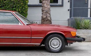 Mercedes-Benz-400-Series-1979-Red-Other-Color-0-9