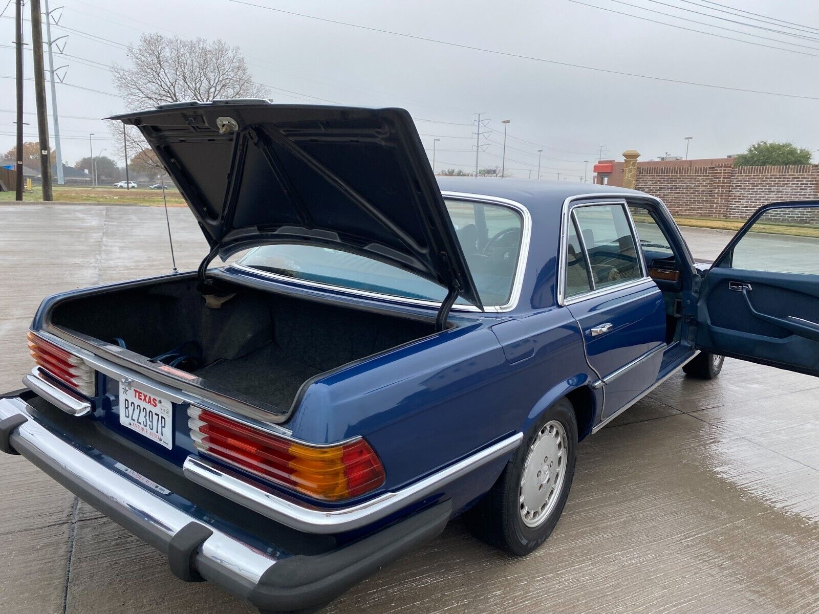 Mercedes-Benz-400-Series-Berline-1979-Blue-220641-10