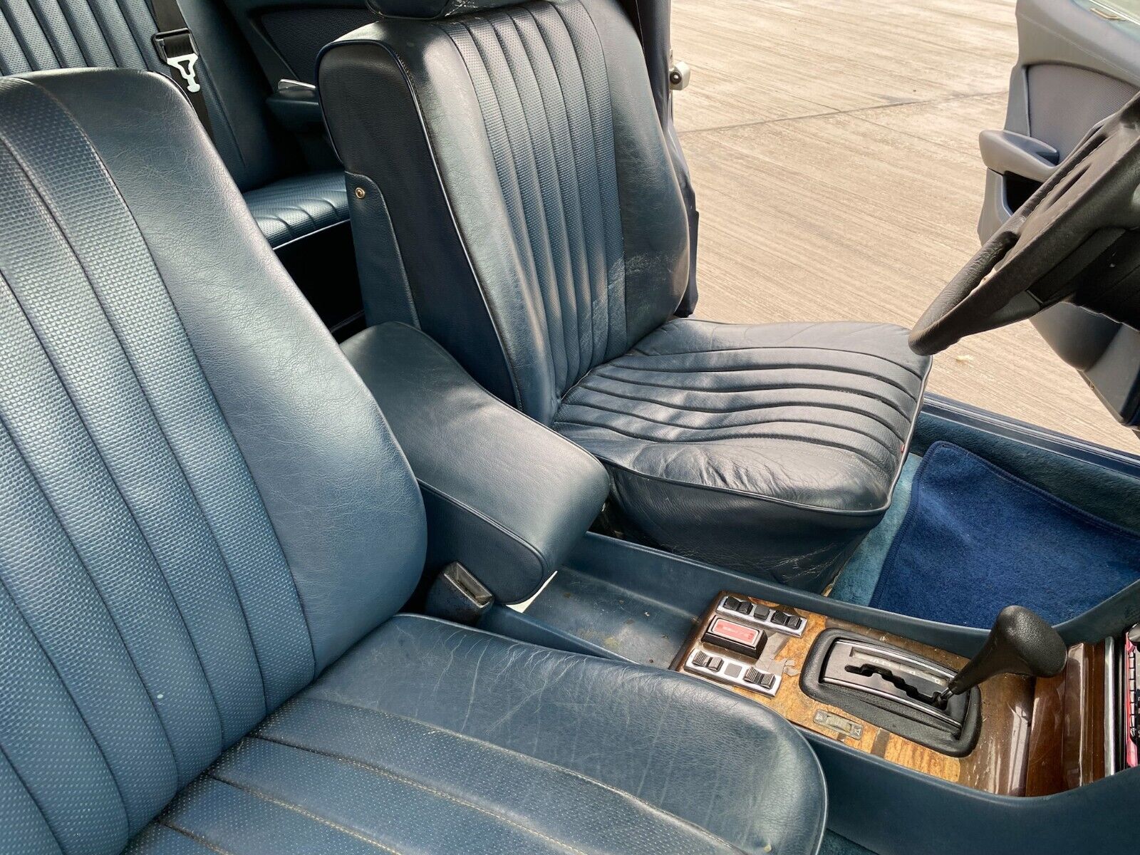 Mercedes-Benz-400-Series-Berline-1979-Blue-220641-13