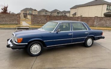 Mercedes-Benz-400-Series-Berline-1979-Blue-220641-23