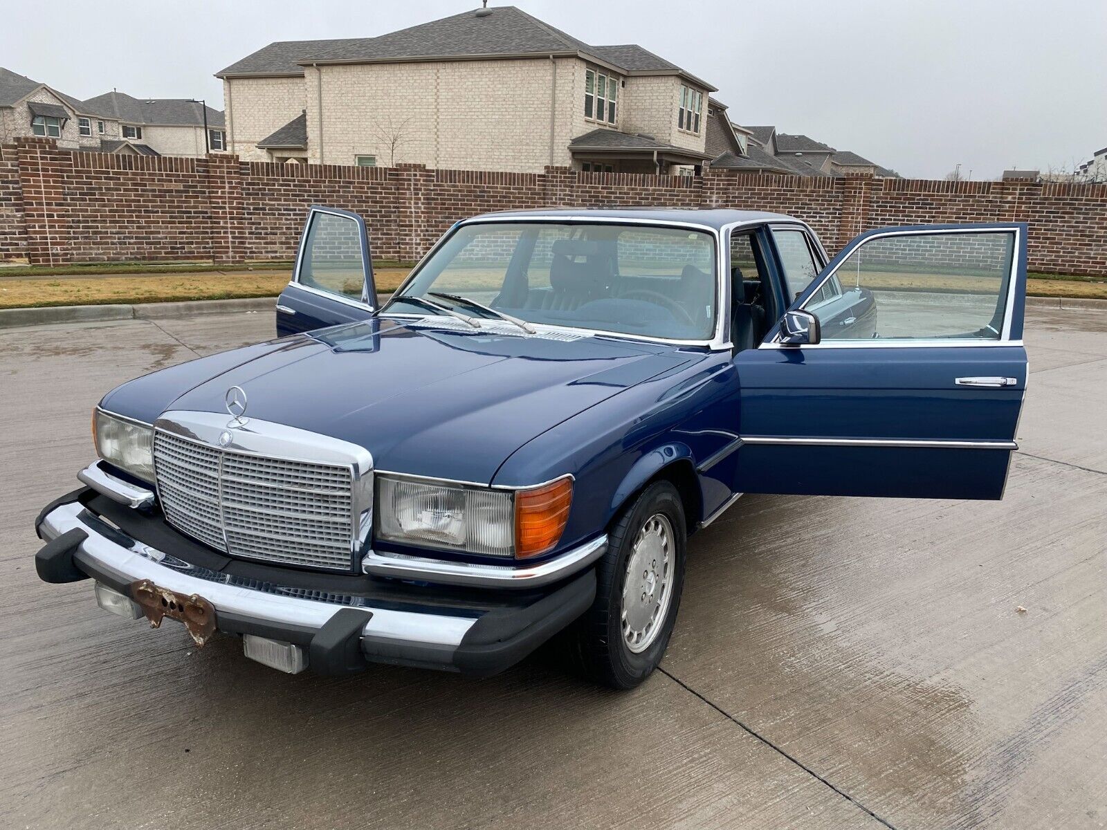 Mercedes-Benz-400-Series-Berline-1979-Blue-220641-6