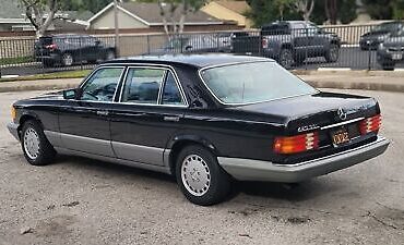 Mercedes-Benz-400-Series-Berline-1988-Black-Gray-42416-10