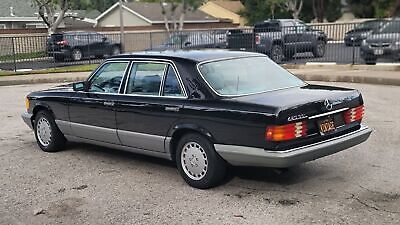 Mercedes-Benz-400-Series-Berline-1988-Black-Gray-42416-10