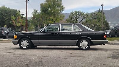 Mercedes-Benz-400-Series-Berline-1988-Black-Gray-42416-11