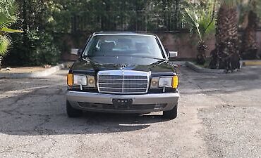 Mercedes-Benz-400-Series-Berline-1988-Black-Gray-42416-3