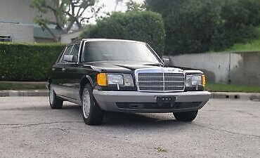 Mercedes-Benz-400-Series-Berline-1988-Black-Gray-42416-4