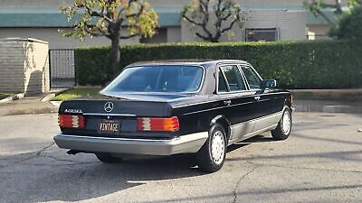 Mercedes-Benz-400-Series-Berline-1988-Black-Gray-42416-7