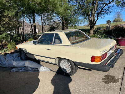 Mercedes-Benz-400-Series-Cabriolet-1978-White-Brown-0-6