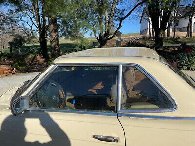 Mercedes-Benz-400-Series-Cabriolet-1978-White-Brown-0-9