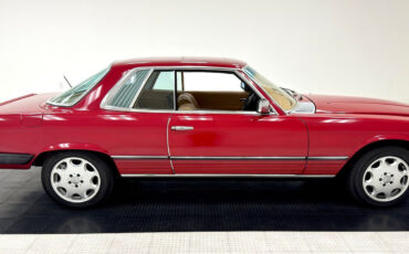 Mercedes-Benz-400-Series-Coupe-1977-Red-Tan-198736-5