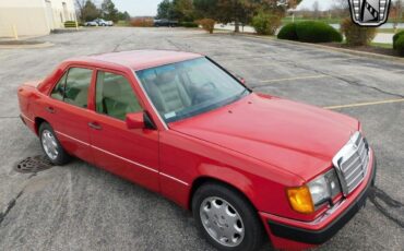 Mercedes-Benz-400E-Berline-1993-Red-Tan-206202-3