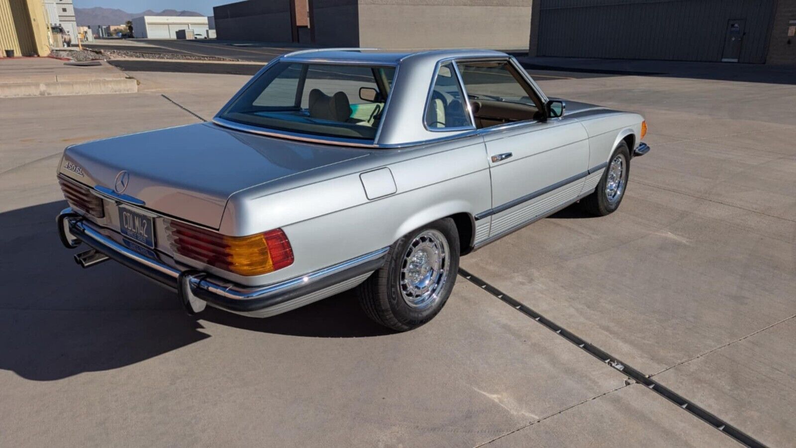 Mercedes-Benz-450-SL-1973-Silver-Tan-231746-2