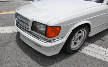 Mercedes-Benz-500-Series-1985-White-Black-198593-9