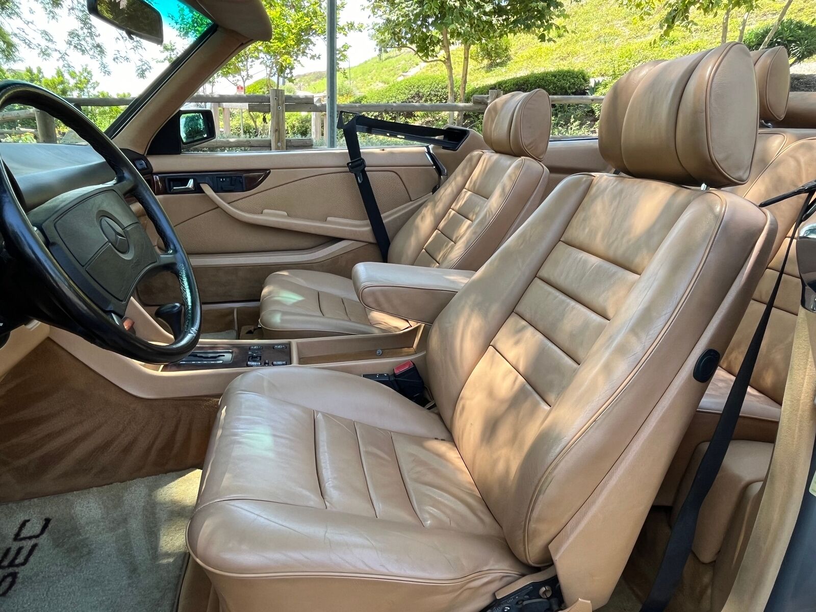 Mercedes-Benz-500-Series-1986-Blue-Tan-49463-24