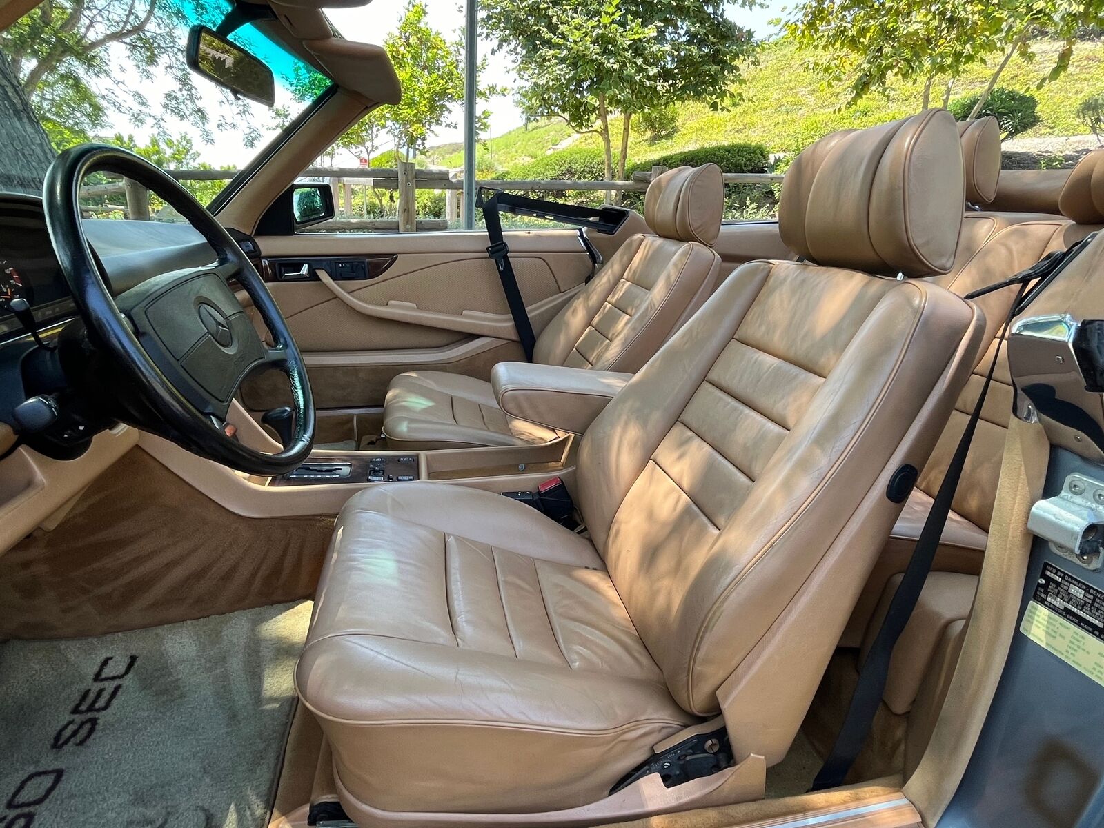 Mercedes-Benz-500-Series-1986-Blue-Tan-49463-25