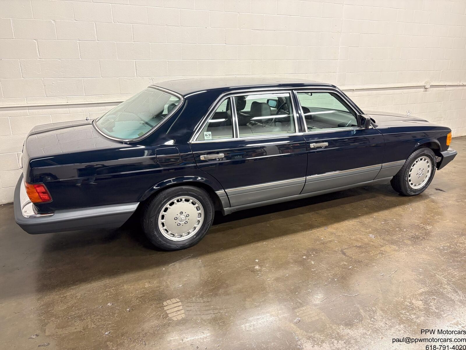 Mercedes-Benz-500-Series-1987-Blue-Gray-67377-15