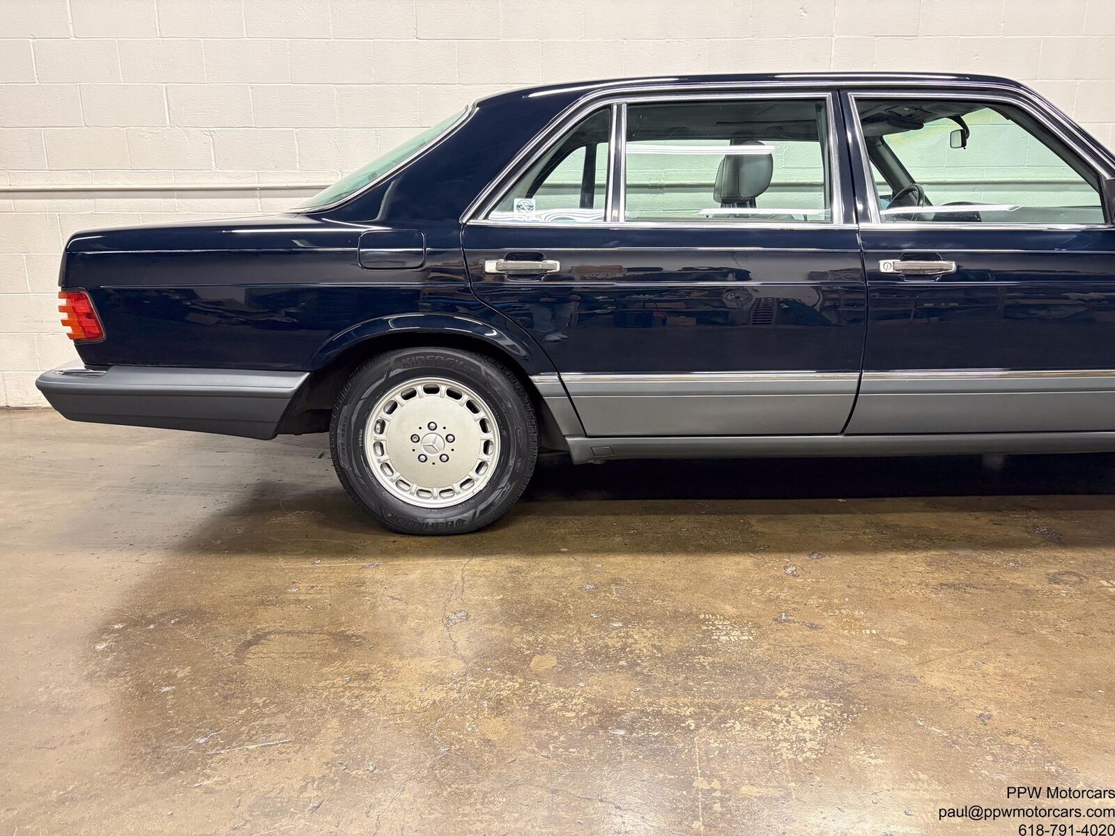 Mercedes-Benz-500-Series-1987-Blue-Gray-67377-17