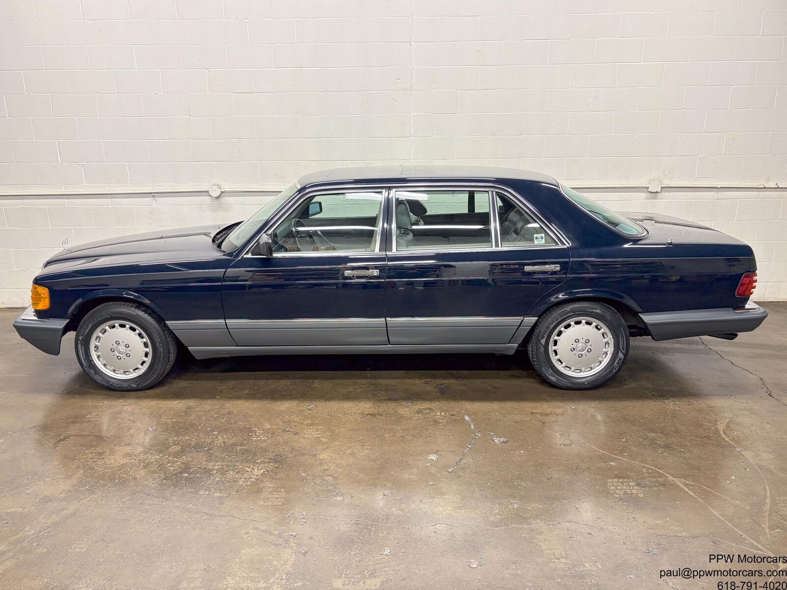 Mercedes-Benz-500-Series-1987-Blue-Gray-67377-3