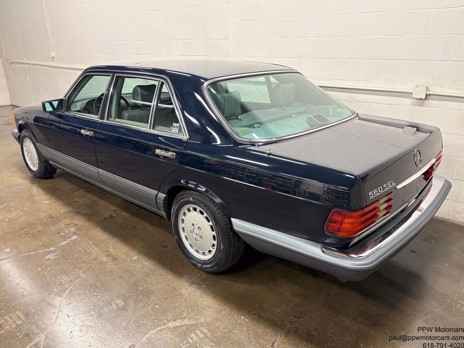 Mercedes-Benz-500-Series-1987-Blue-Gray-67377-5