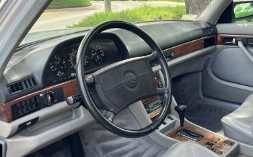 Mercedes-Benz-500-Series-1987-White-Gray-128345-18